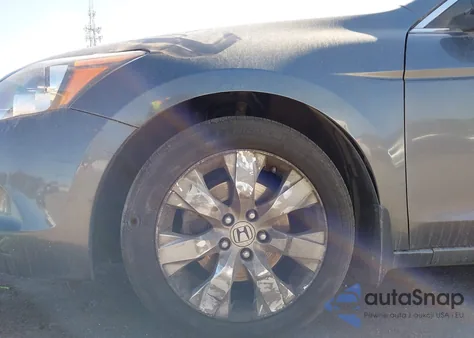 2008 Honda Accord 2.4 Ex-L from USA, damaged, VIN 1HGCP26818A106983